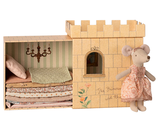 MAILEG  Princess and the pea, Big sister mouse 17-5208-00